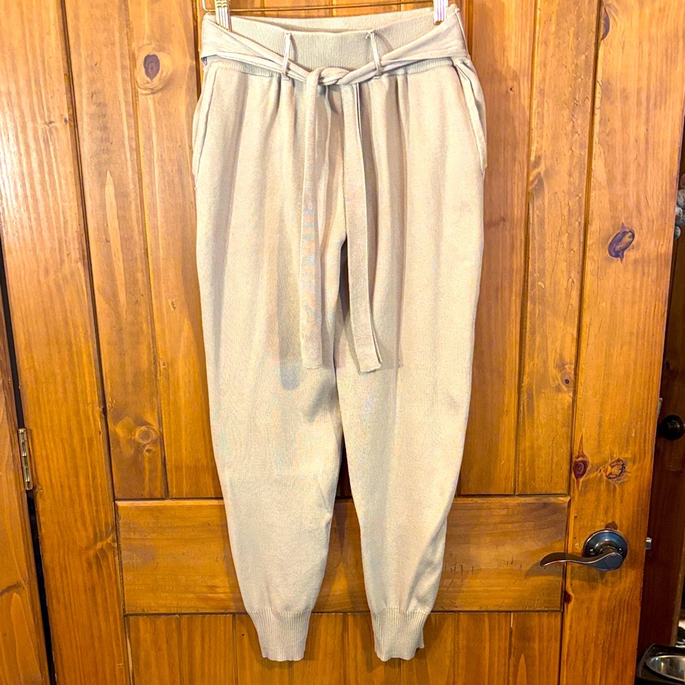 Lark + Grey Beige Sweater Knit Jogger Pants Size M